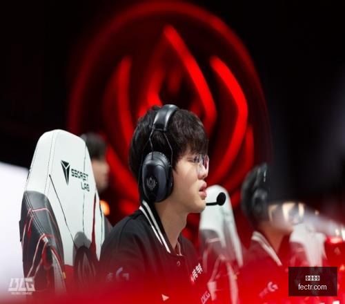 王者荣耀新,版本上线,体育品牌助,博鱼体育,在线体育平台,体育赛事直播,博鱼体育APP,线上娱乐,博鱼体育注册,体育爱好者